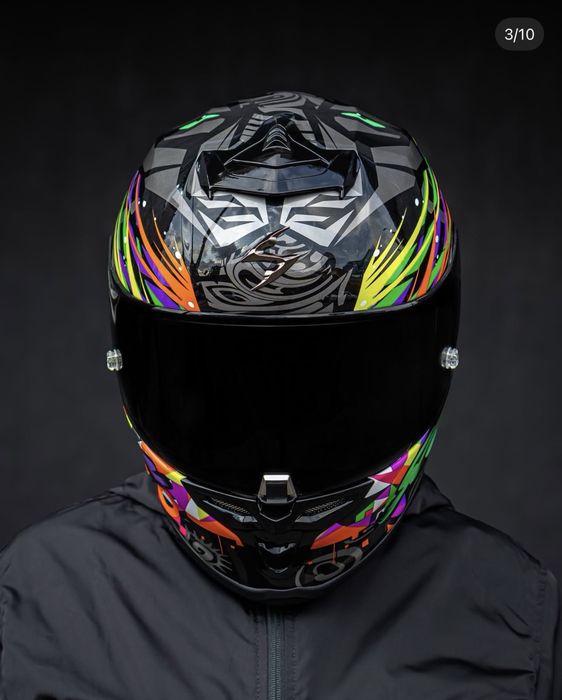 Scorpion Exo-R1 EVO 2