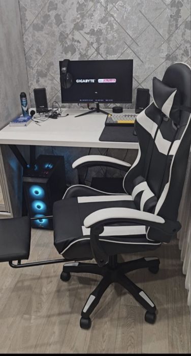 Компьютерное кресло