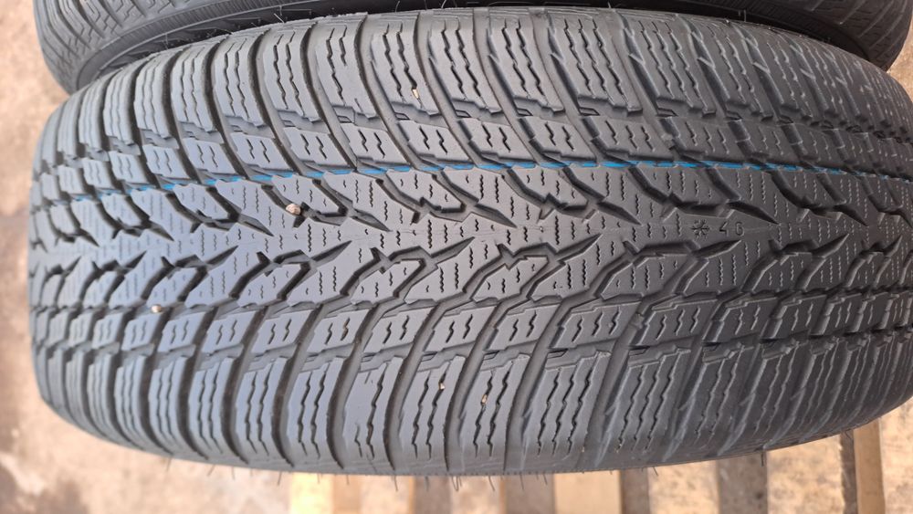 4бр. Почти Нови 195/55/16 Nokian Snowproof