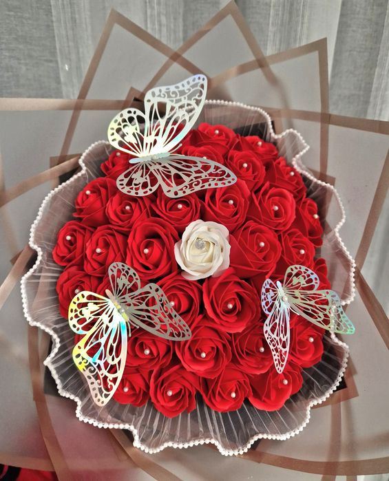 Buchet 35 trandafiri din sapun