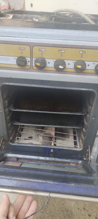 Продается газовая плита. Gaz plita sotiladi