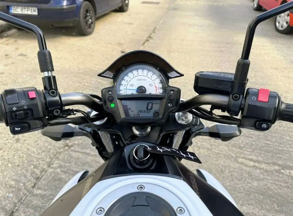 Vând Kawasaki ER6N cu abs