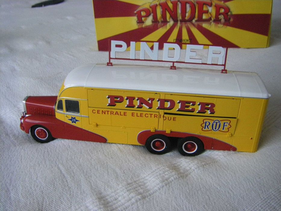 Колекционерско метално камионче Bernard 110MB  1951