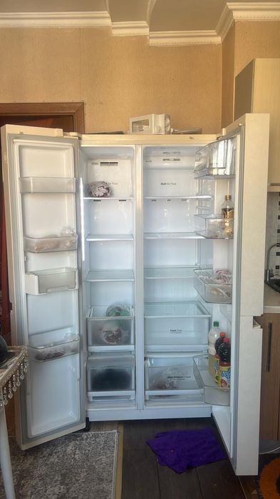 Холодильник LG продам