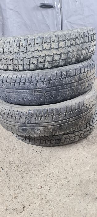 Продам 4 балона нива