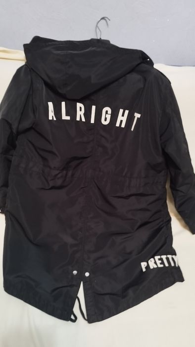 Продам(Bershka)куртку,новая.5000