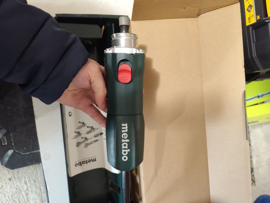 Нов прав шлайф Метабо Metabo GE 710 Compact