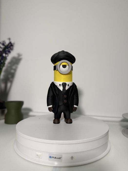 Minions peaky blinder figurine