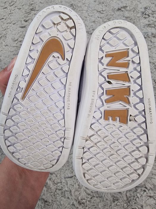 Маратонки NIKE pico