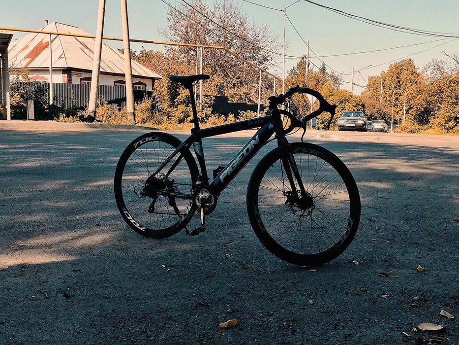 шоссейник продаю срочно