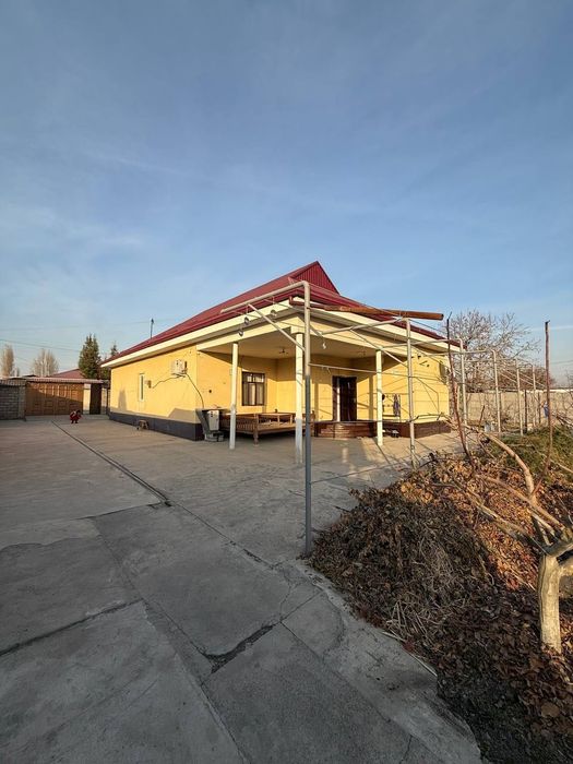 Продается дом в Юкори-Чирчикском районе Махалля Ахмад Яссавий