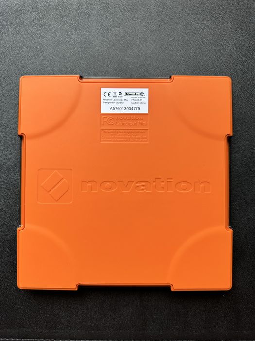 Novation Launchpad Mini MK2