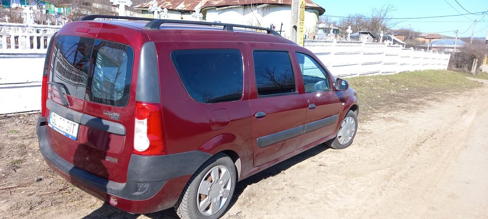 Vând Dacia Logan Break