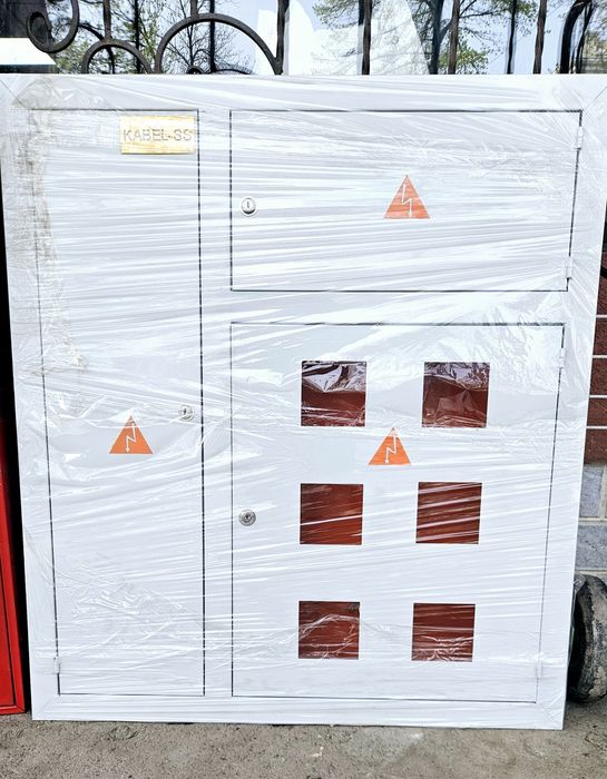 Пожарный шкаф и щит пост