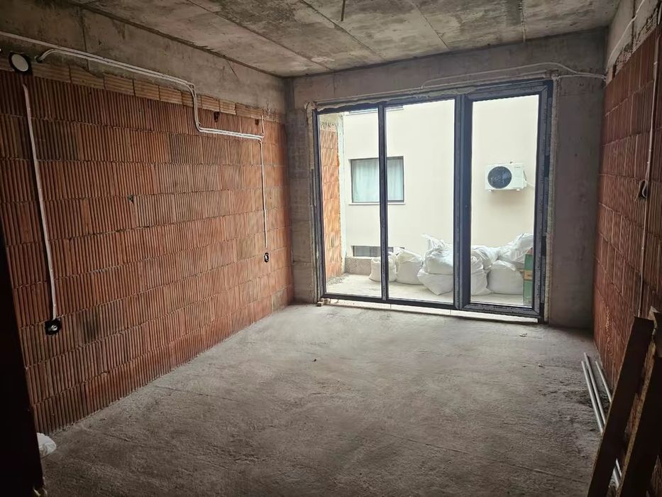 Продава се Двустаен апартамент в Свиленград - 68 кв.м за 561 €/кв.м - Снимка #2