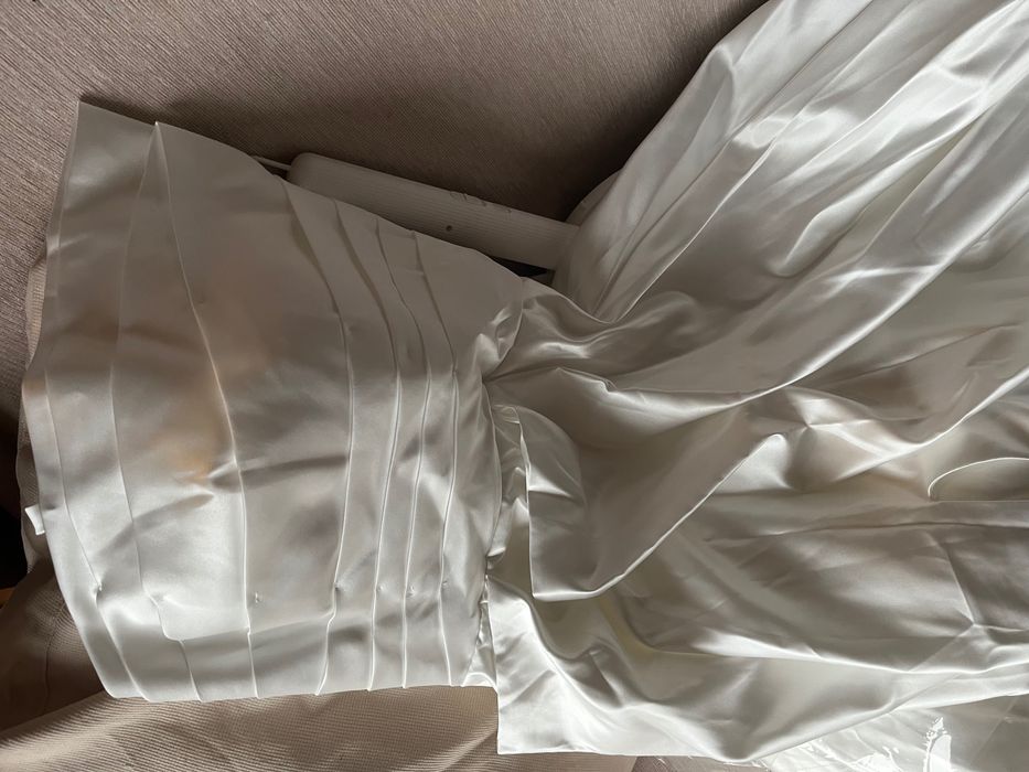 Нова сватбена рокля