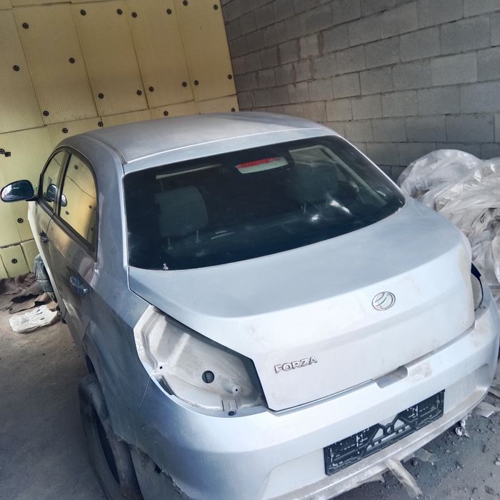 Машина сатам (ЗАЗ Форза)