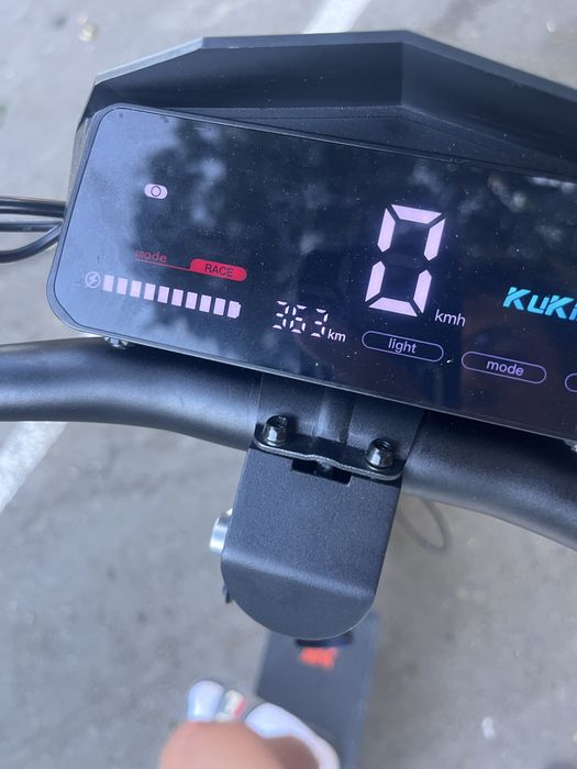Vand kukirin g2 aproape ca nou