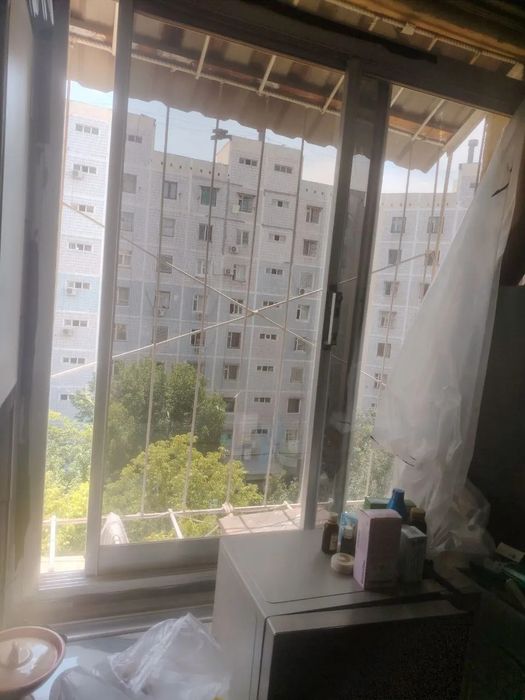 Oyna alyumindan balkondan olingan