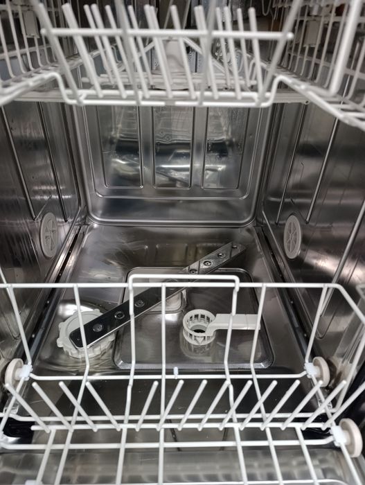 Съдомиялна Miele за пълно вграждане 45см