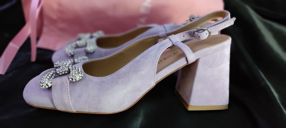 Продавам сандали