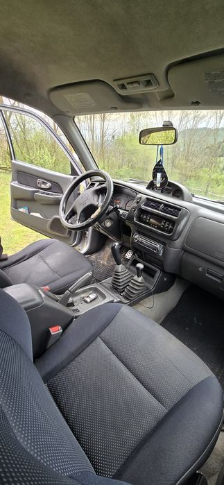 Vând Mitsubishi L200, generația K60T, an fabricație ianuarie 2006, motor 2.5 Diesel – 98 CP, tracțiune 4x4