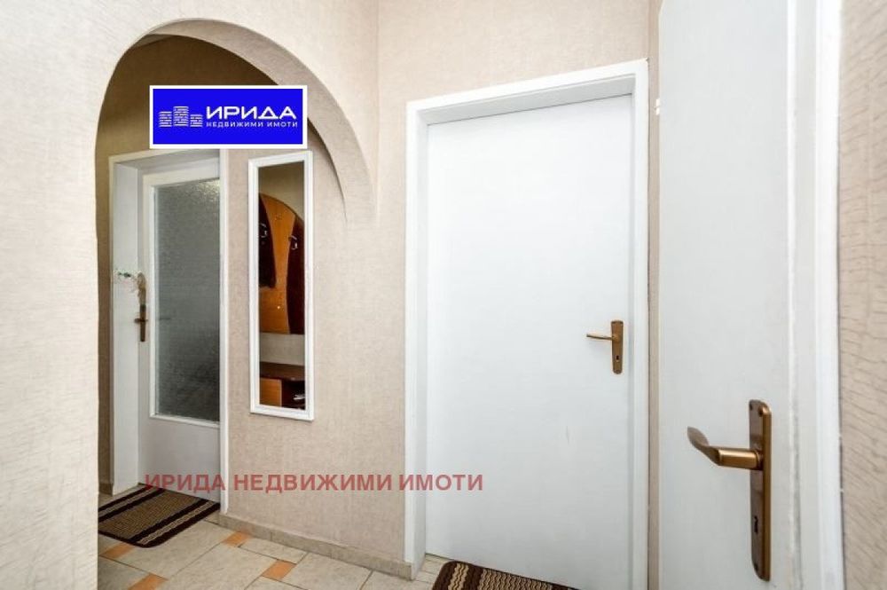 Продава се Тристаен апартамент в София, Банишора - 90 кв.м за 2173 €/кв.м - Снимка #13