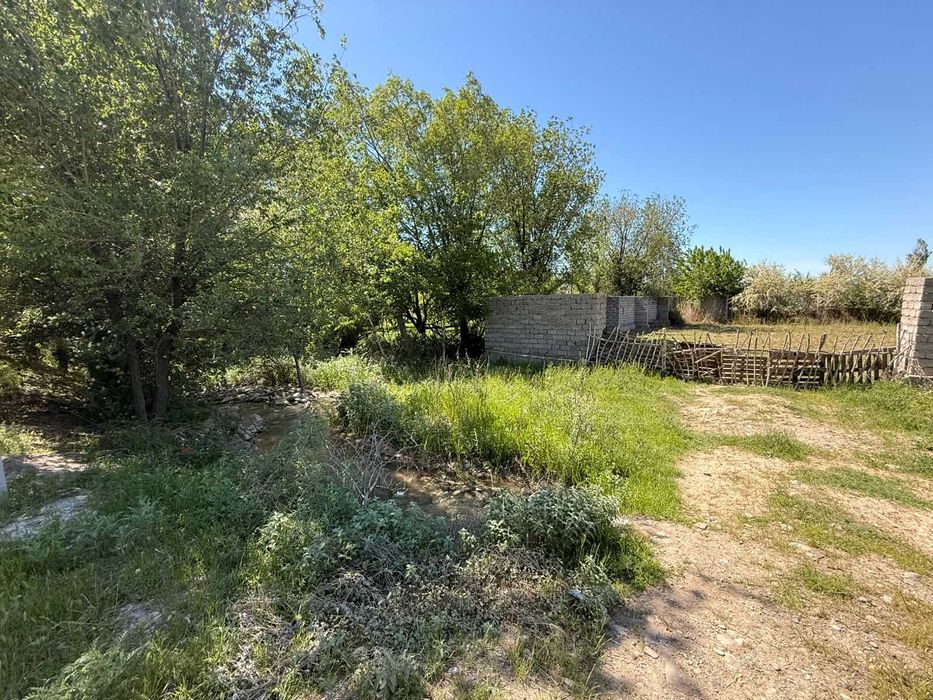 Земельный участок