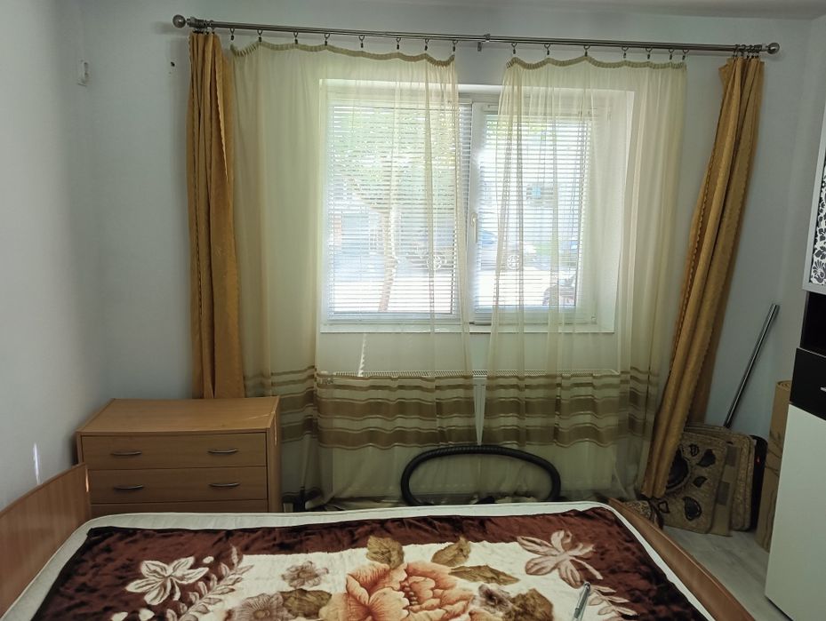 Vand garsoniera zona Obor