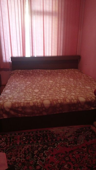 Продам спальный гарнитур