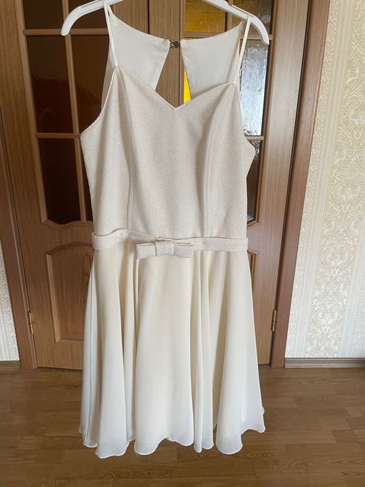 Платье нарядное праздничное