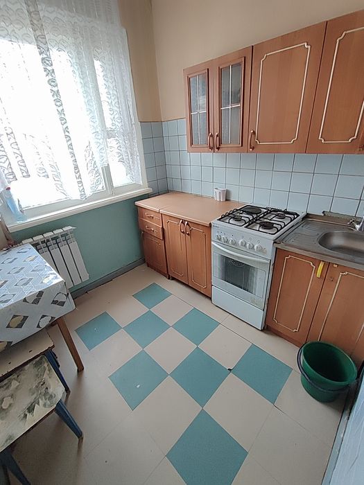 Продам 2-комн (4-27, 3 эт)