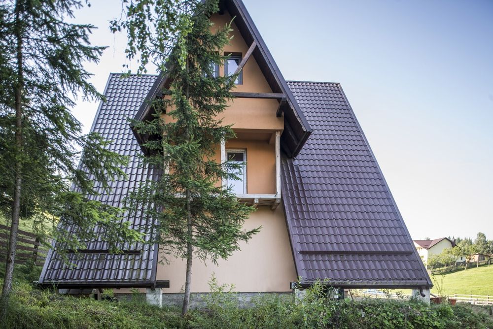 Reparatii Acoperis - Montaj Acoperis - Izolatii Acoperisuri - Mansarde