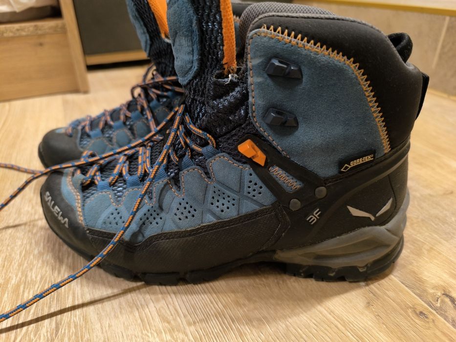 Salewa туристически обувки