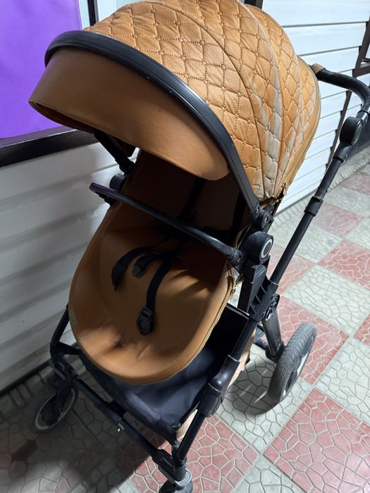 Коляска в хорошем состоянии