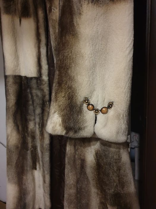 Продам норковую шубу.