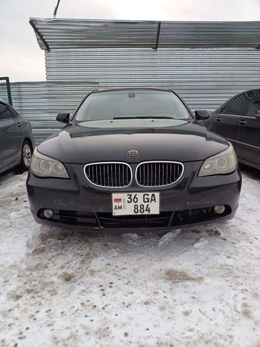 E60 Бампер передний