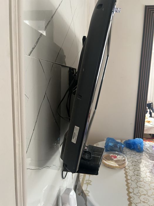 продам рабочий телевизор от LG