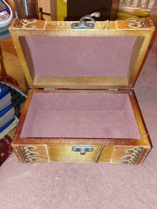 Кутийки за бижута