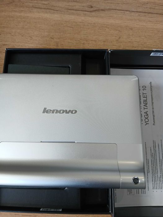 Таблет LENOVO Yoga 8"
