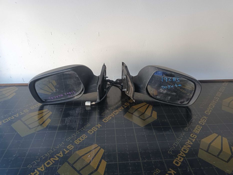 ляво и дясно огледало за тойота ярис 2 06 - 11 TOYOTA YARIS II
