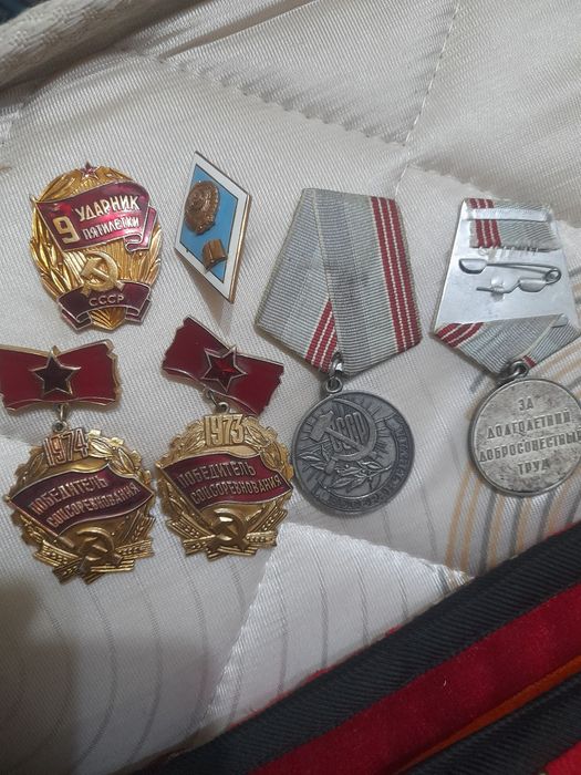 SSSR medallar sotiladi xolati yaxshi