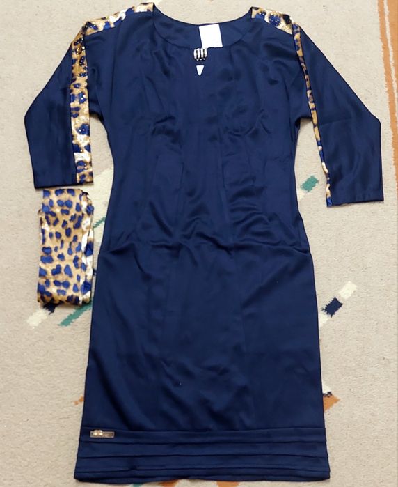 Все платья по 1000 тг