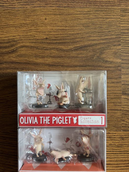 OLIVIA THE PIGLET Figure Collection