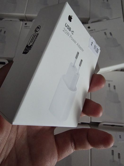 APPLE 20W Оригинален адаптер  за бързо зареждане на iPhone