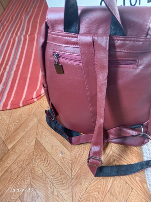 Стильді бордо рюкзак, жаңа күйде