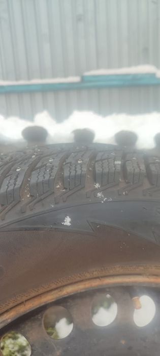 Продам зимнюю резину