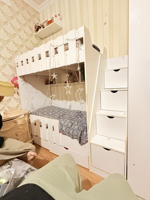 Двухяостная кровать