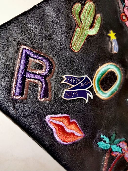 Чанта Zara Зара с апликации нашивки значки черна с цип без презрамка