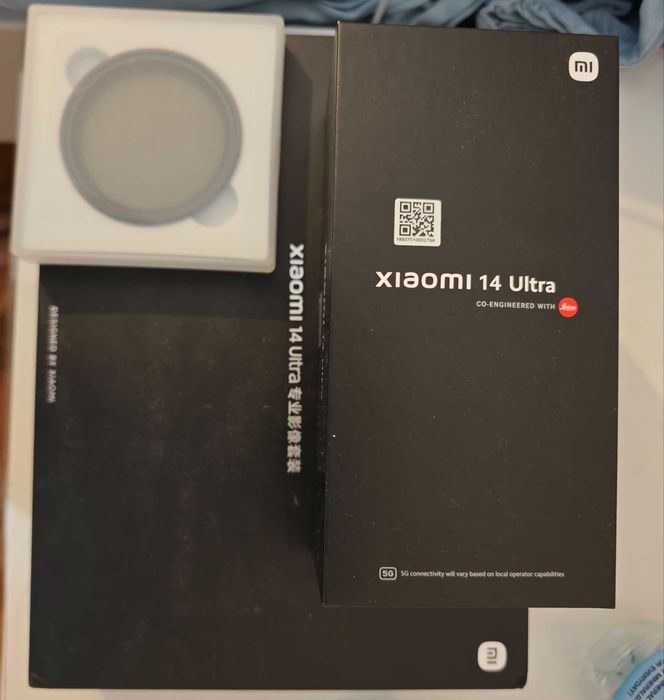 Продавам Xiaomi 14 ултра +Photography kit+ Леща Neewer 67 mm